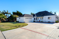 1010 W Robert Ave, Oxnard