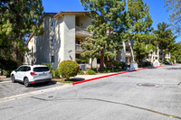 5728 Oak Bend Ln #111, Oak Park