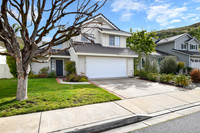484 Summit Knoll Ct, Oak Park